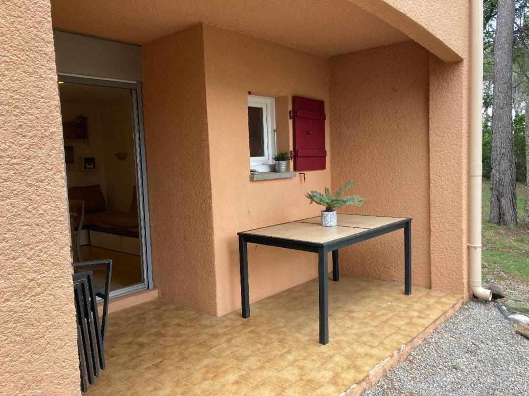 Domaine Valescure Appartement 1 Ou 2 Pieces Vue Jardin Ou Piscine แซ็งต์-ราฟาเอล ภายนอก รูปภาพ